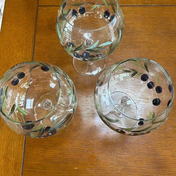 Hand-Painted Olive Wine Glasses - Picture 3 of 7